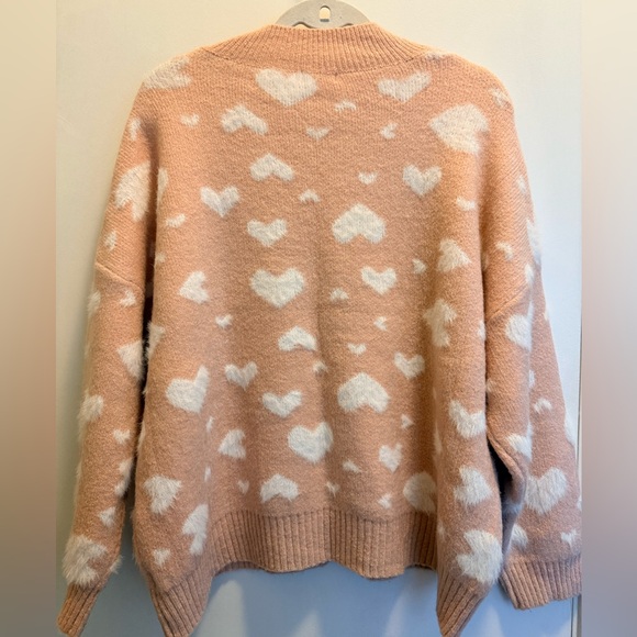 Debut Heart Pattern Sweater - Pink and White - Picture 2 of 6